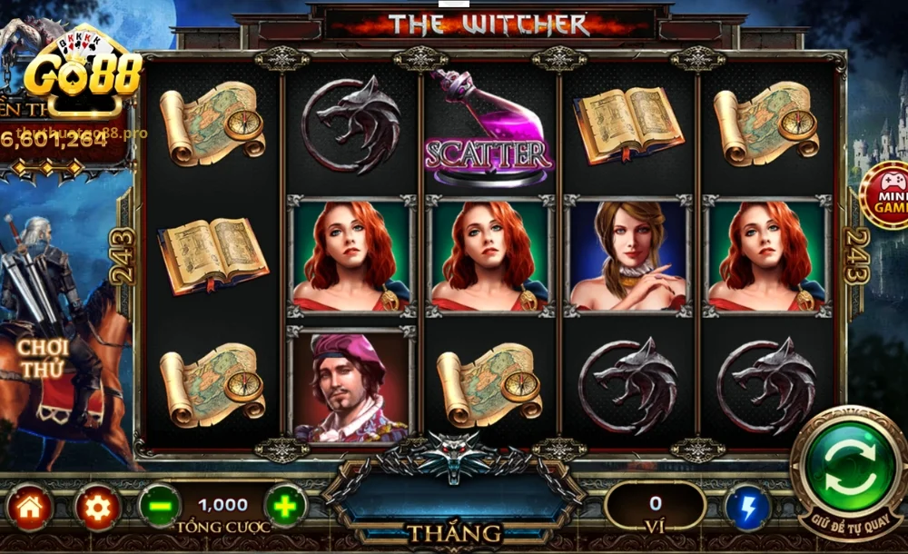 Bối cảnh của sảnh game được thiết kế như một thước phim u tối